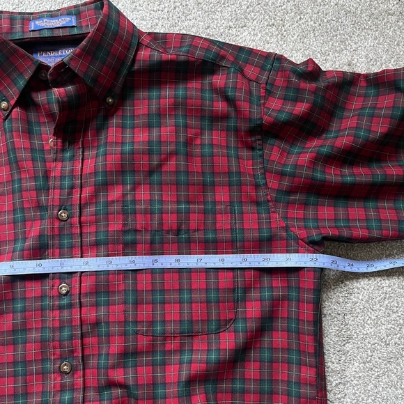 Men’s Pendleton 100% Virgin Wool Button Down | Size Medium - Picture 7 of 8